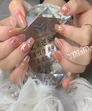 Ʒ7